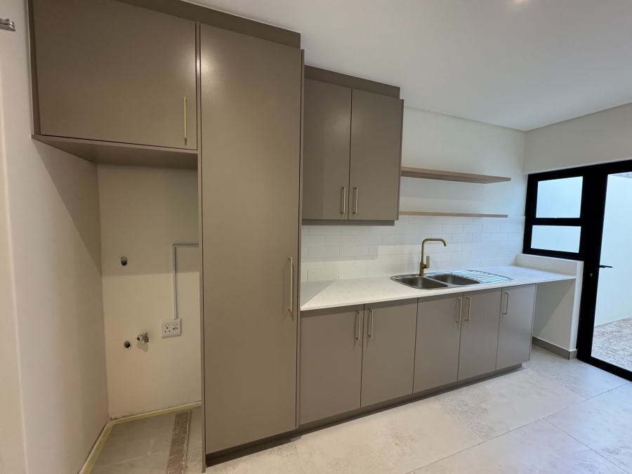 4 Bedroom Property for Sale in Sandown Western Cape